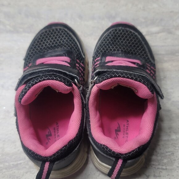 #323 FREE w Purchase Kids sz 8 Pink Black Running Shoe - Picture 5 of 6